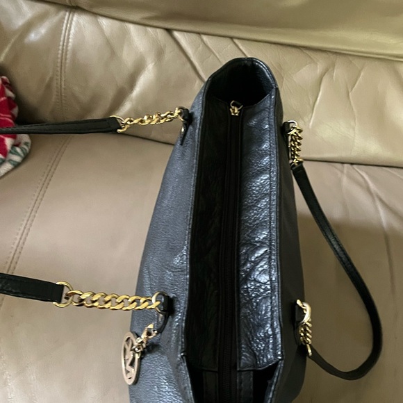 Authentic Micheal Kors bag - Picture 11 of 15